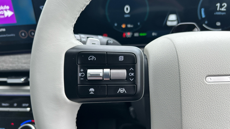 Hyundai SANTA FE 1.6 TGDi 239 Hybrid Ultimate 5dr 4WD Auto Hybrid Estate